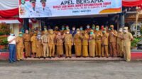 Bupati Kotim Halikinnor berfoto bersama Kepala SOPD