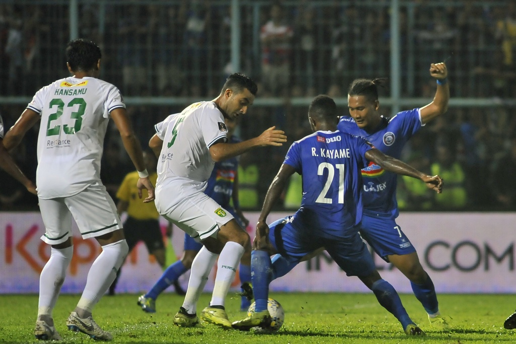 persebaya,Arema FC vs Persebaya Surabaya