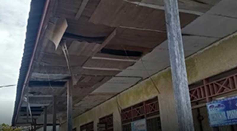 Gara-Gara Diterjang Banjir Bangunan Sekolah Rusak