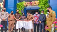 Gedung baru Kantor Dinas Sosial Kabupaten Kotawaringin Timur (Kotim) yang berlokasi di Jalan Jenderal Sudirman Km 6 diresmikan Bupati Kotim Halikinnor