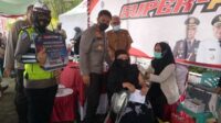 Polres Kotawaringin Timur (Kotim) menggelar vaksinasi Covid-19 dengan nama Vaksinasi Massal Super Presisi di Taman Kota Sampit