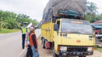 Aparat kepolisian di Kalimantan Tengah (Kalteng) menindak sebanyak 1.839 truk Over Dimension Overloading (ODOL) selama Februari-Maret 2022