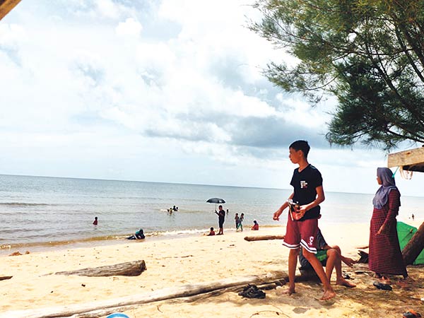 pantai ujung pandaran