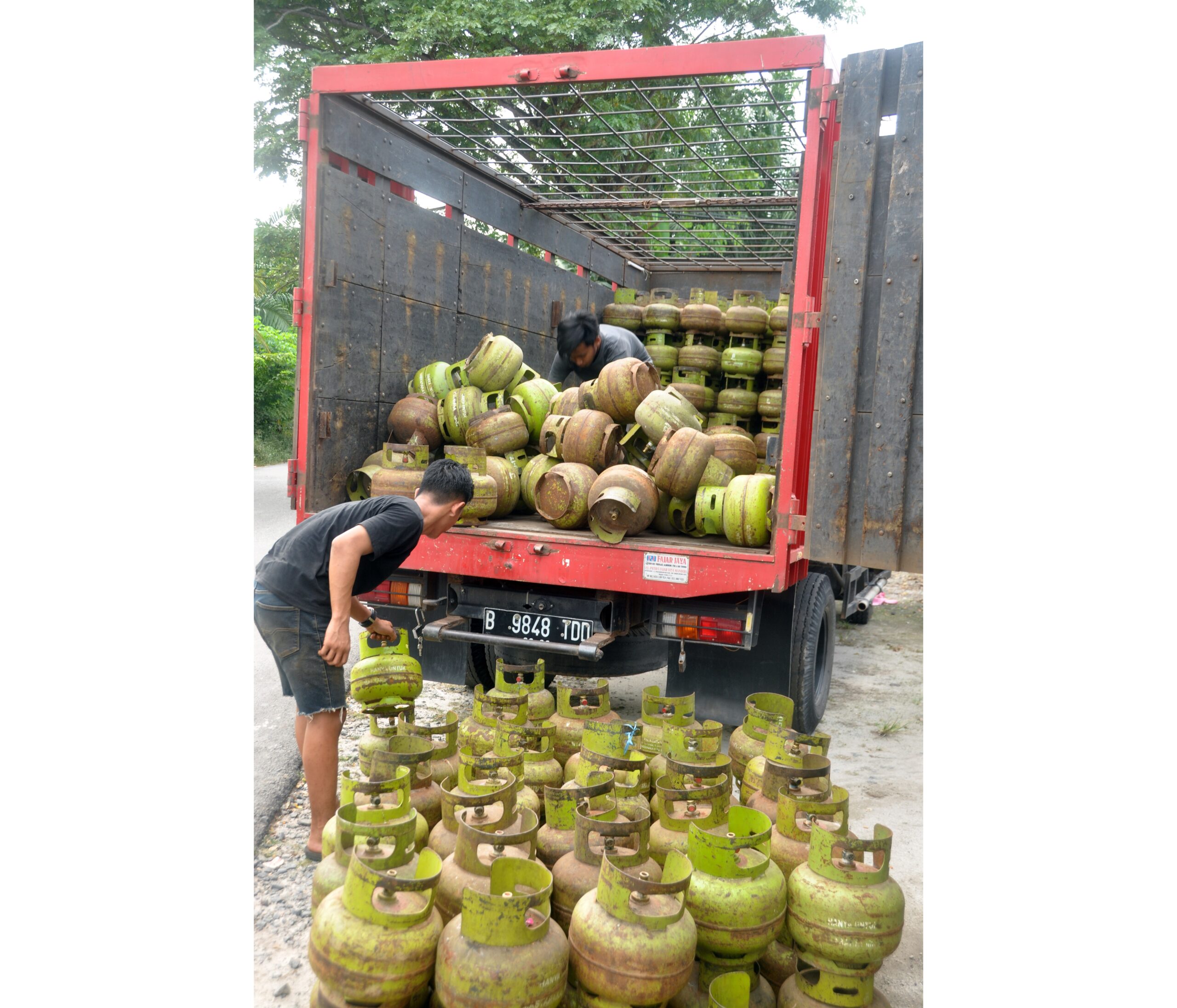 Beli Elpiji 3 Kg Wajib Bawa KTP, Berlaku Mulai 1 Januari 2024 ...