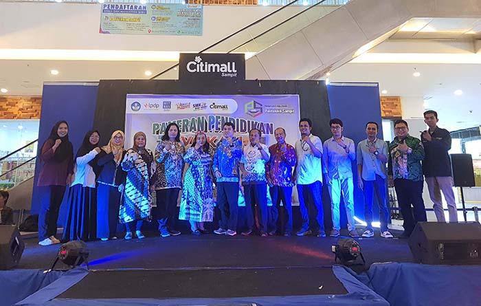 Politeknik Sampit Gelar Pameran Vokasi Talent dan Job Fair ...