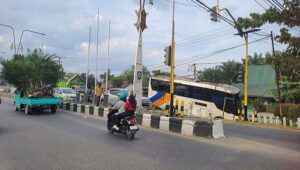 bus damri