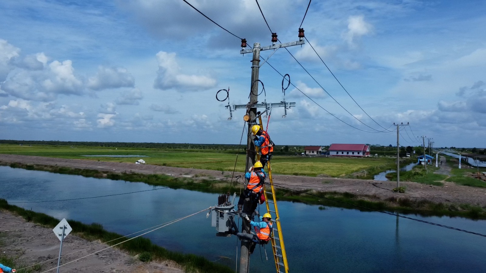 Dukung Penuh Program CSR Untuk Lumbung Pangan Nasional, PLN Siapkan Infrastruktur Kelistrikan di Desa Bentuk Jaya, Dadahup